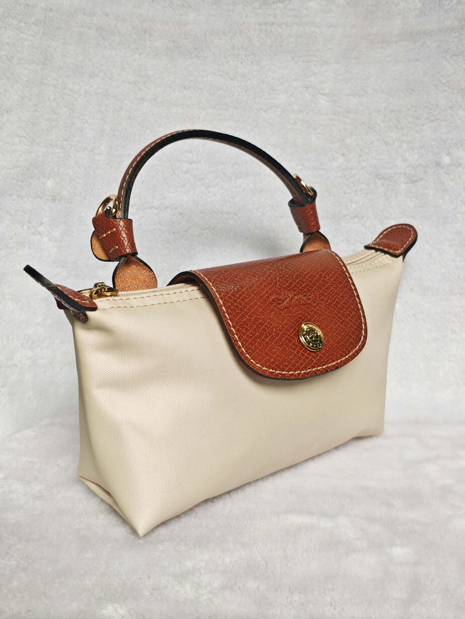 Longchamp งานสปา เย็บกันไหลหูคล้องสาย